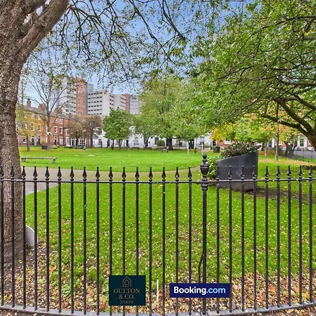 公寓 Spacious 3 Bedroom Short Lets & Serviced Perfect For Family, Contractors Near Shops & Centre 利兹